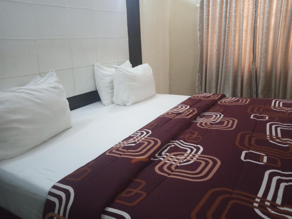 Alluring View Hotel - Toyin Sreet Ikeja Exterior photo