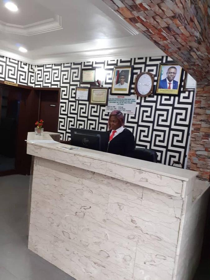 Alluring View Hotel - Toyin Sreet Ikeja Exterior photo